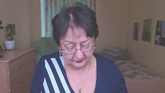 Margo Moll online show from December 20, 8:29 am