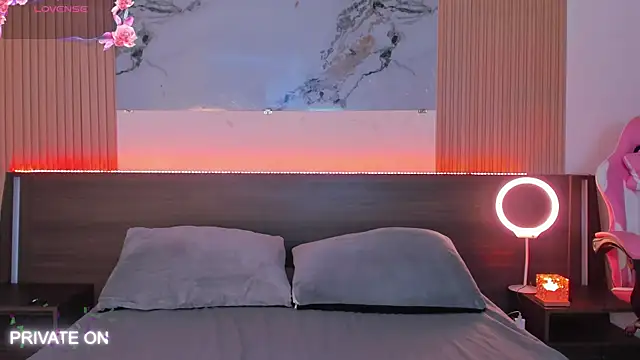 samanthaa moon online show from February 23, 11:48 pm