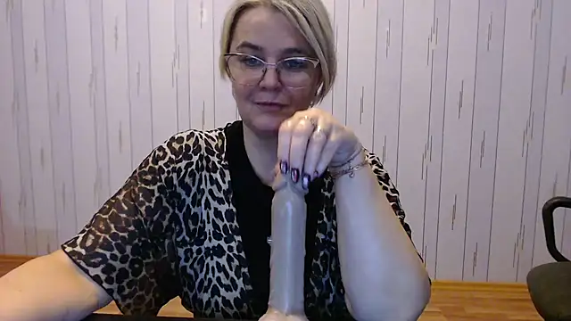 EleanoraDream online show from November 8, 5:29 pm