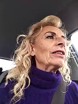 clarabell4 online show from December 23, 7:45 am