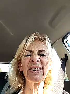 clarabell4 online show from March 24, 8:52 am