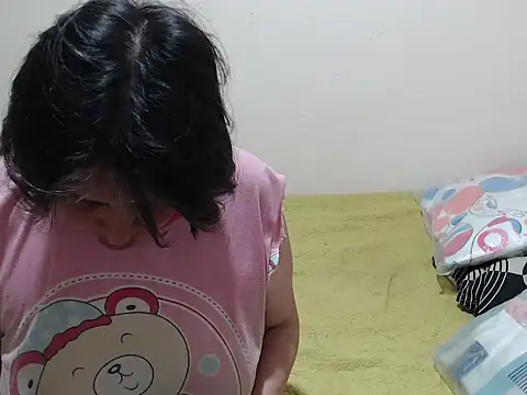 jade noah  online show from January 19, 12:12 pm