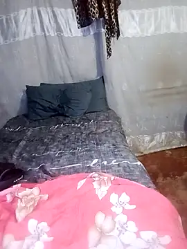 mayqueenn23 online show from February 19, 9:24 pm