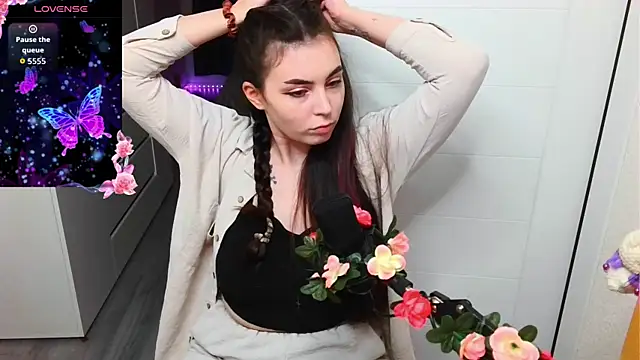 peachyness online show from April 5, 6:51 pm