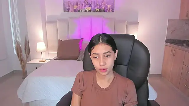 miranda crawfor online show from December 2, 11:45 am