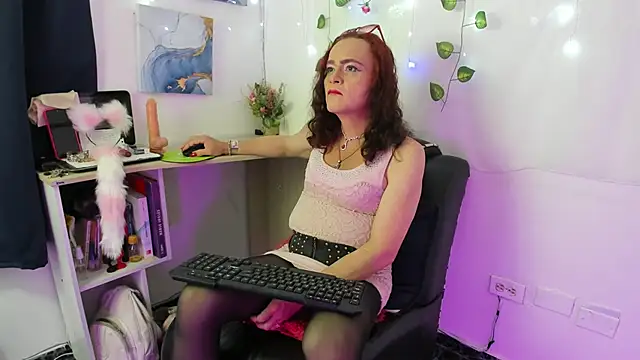 Mishell Bons online show from September 8, 6:07 pm