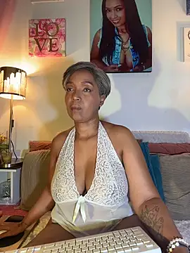 skarlleth 11 online show from March 18, 9:09 pm