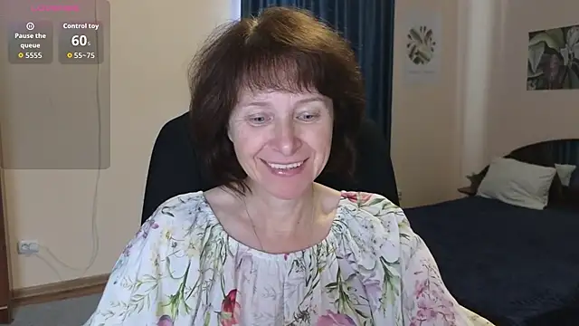 Lia Tito online show from October 16, 5:43 am