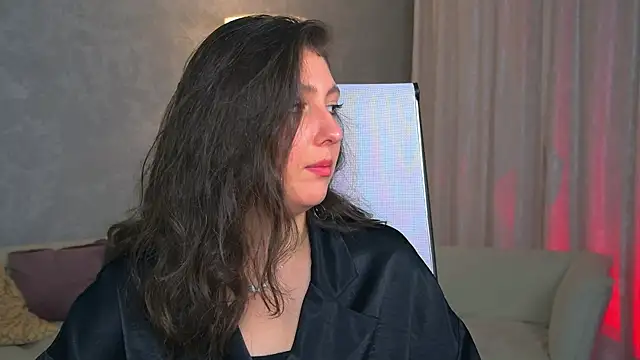 Mary Miiller online show from September 25, 12:48 pm