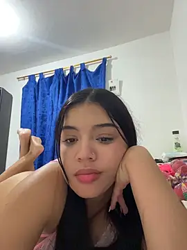 Avi Winklar online show from December 2, 5:20 am