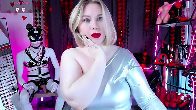 Anna Maxwell online show from February 11, 3:30 am