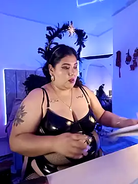 AndreaKinky online show from October 31, 9:35 am