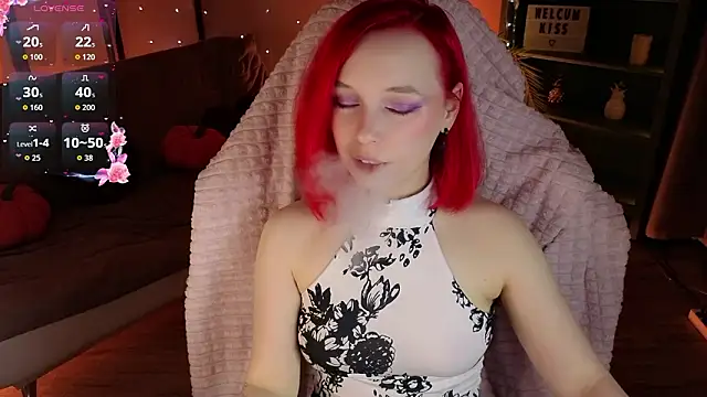 NaomiYoru online show from March 18, 8:36 pm