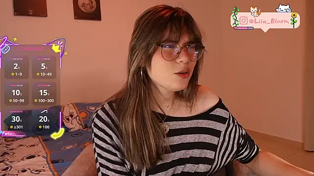 Snapshot of Liia-Bloom chatting on September 25, 5:06 am Liia-Bloom online show from September 25, 5:06 am