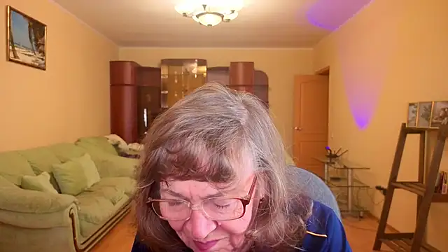 Betty Brick online show from January 9, 3:27 pm