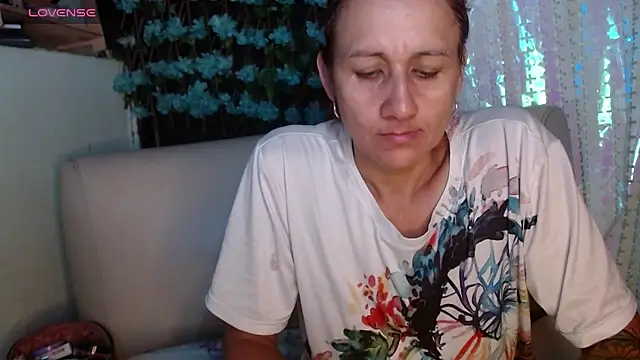 darling hott online show from July 7, 11:24 am