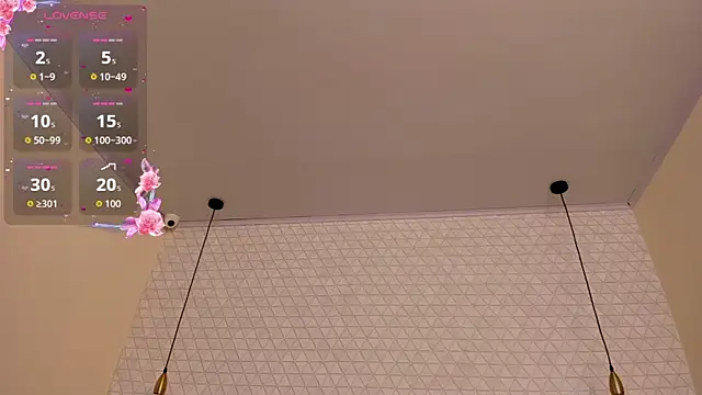 KELSSEYANDERS online show from September 10, 1:44 pm