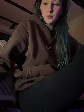 Seductively4 20 online show from January 9, 6:01 pm