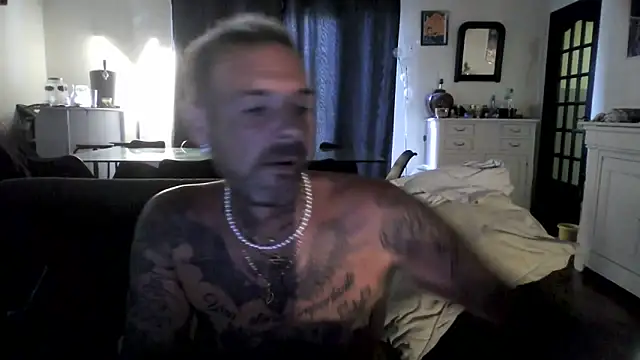 soumisdeblake83 online show from June 22, 7:16 am