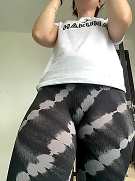 Megan colsom online show from October 30, 5:36 pm