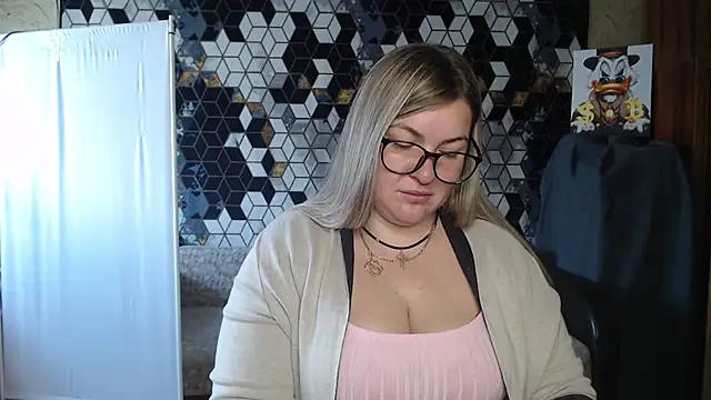 NikaSkylink online show from April 23, 5:04 am