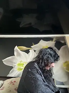 Liza Will online show from March 2, 7:15 am