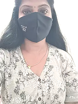 shivani27 online show from July 8, 8:05 am