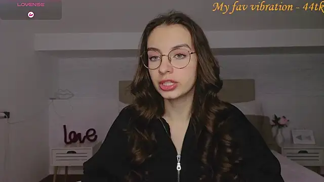 Real cutie1 online show from November 14, 9:26 pm