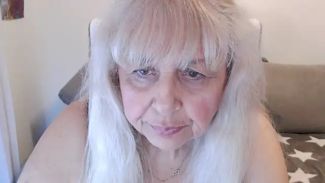 SusiLifeXXX online show from September 12, 9:00 pm