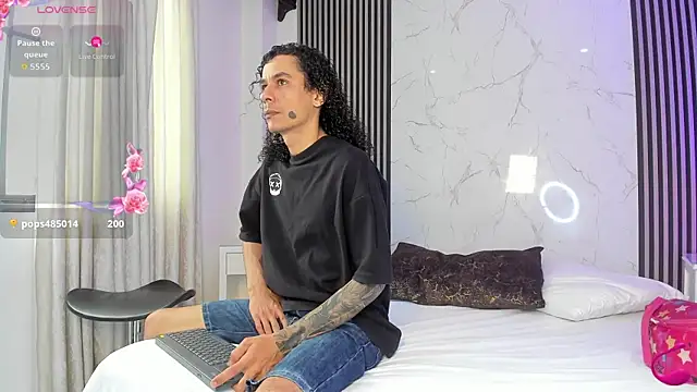 JackAndRosse  online show from December 16, 2:01 pm