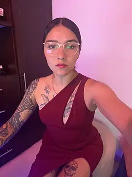 SurpriseMadlicia online show from September 23, 11:25 pm