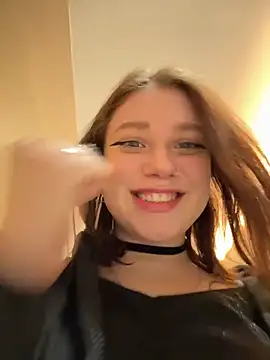 lucy-joy online show from February 7, 11:36 am