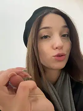 DollyTall online show from October 13, 9:01 am