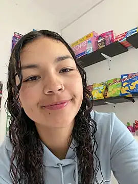 Camilla Miller01 online show from March 30, 12:49 pm