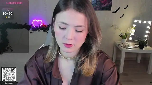 ArleneThomas online show from November 6, 1:39 pm