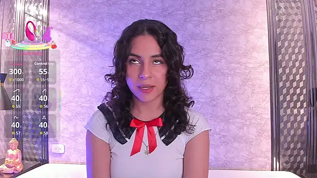 Snapshot of HadaKiss chatting on October 31, 5:53 am HadaKiss online show from October 31, 5:53 am