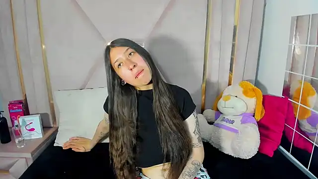 venusmorgan online show from October 14, 4:53 pm