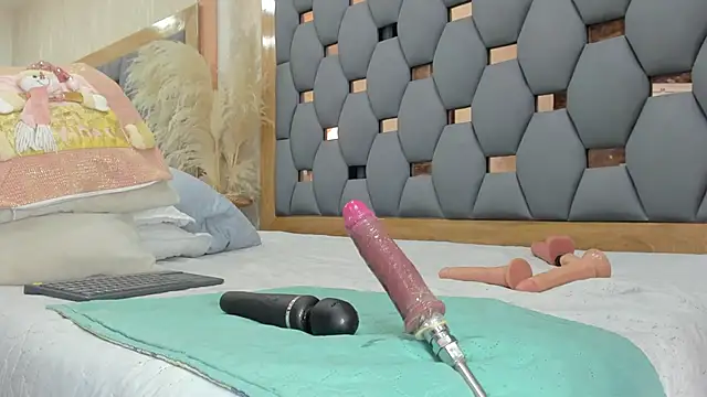 crystal sm online show from November 30, 4:38 am