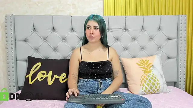 Skarlet 04 online show from November 21, 5:26 pm