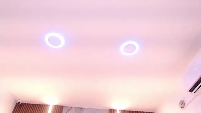 aixa show online show from April 12, 1:14 pm