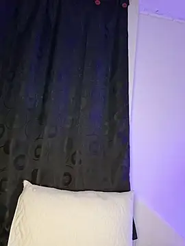 AmaiaSalvatore online show from February 4, 10:35 pm