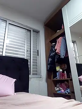 dyjaA online show from April 10, 8:37 pm