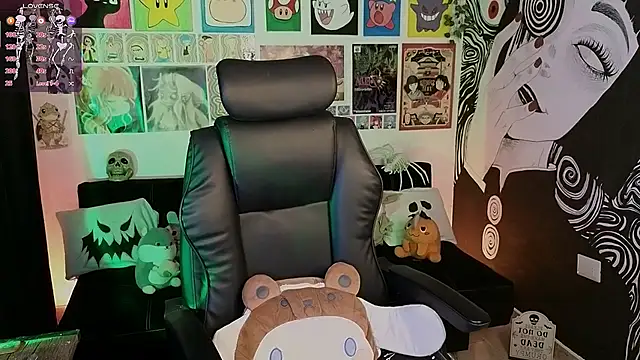 Yuhwan  online show from October 27, 11:10 pm