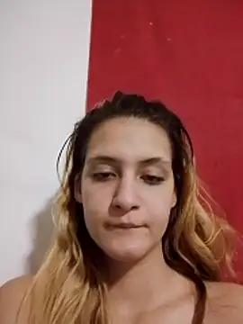 Themaskedgirl21 online show from December 14, 3:40 pm