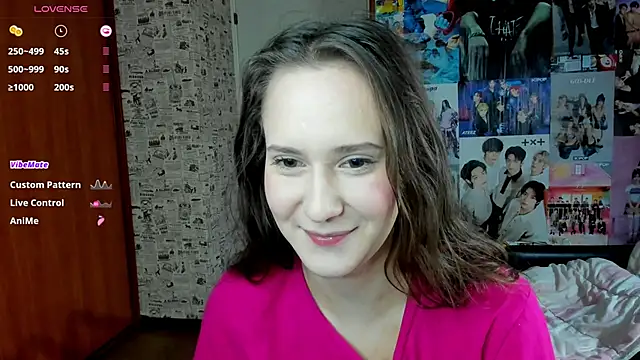 Snapshot of LucyRose3 chatting on October 21, 3:38 pm LucyRose3 online show from October 21, 3:38 pm