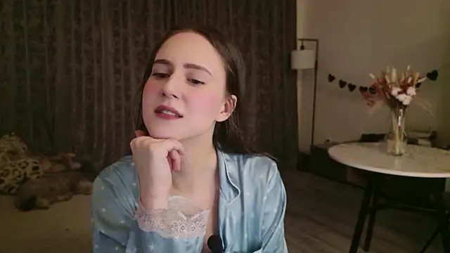 LucyRose3 online show from March 2, 3:50 am