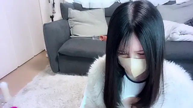 moemilk online show from February 19, 11:25 pm