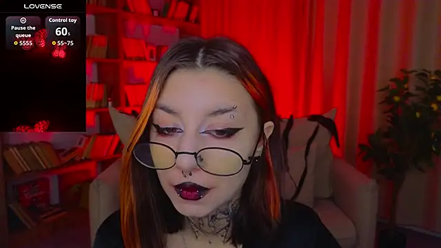 Mistress  Marcelline online show from April 12, 1:19 am