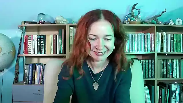 Foxilady357 online show from December 16, 1:39 pm