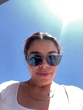 haally-mll online show from February 26, 3:55 pm